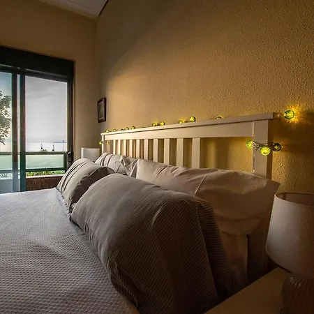 Apartamento Primera Linea De Playa Samil Βίγκο