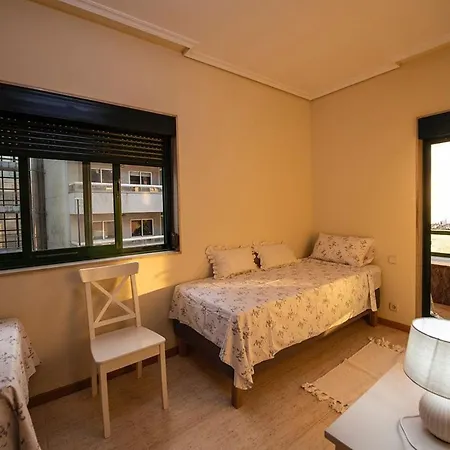 Apartamento Primera Linea De Playa Samil * Βίγκο
